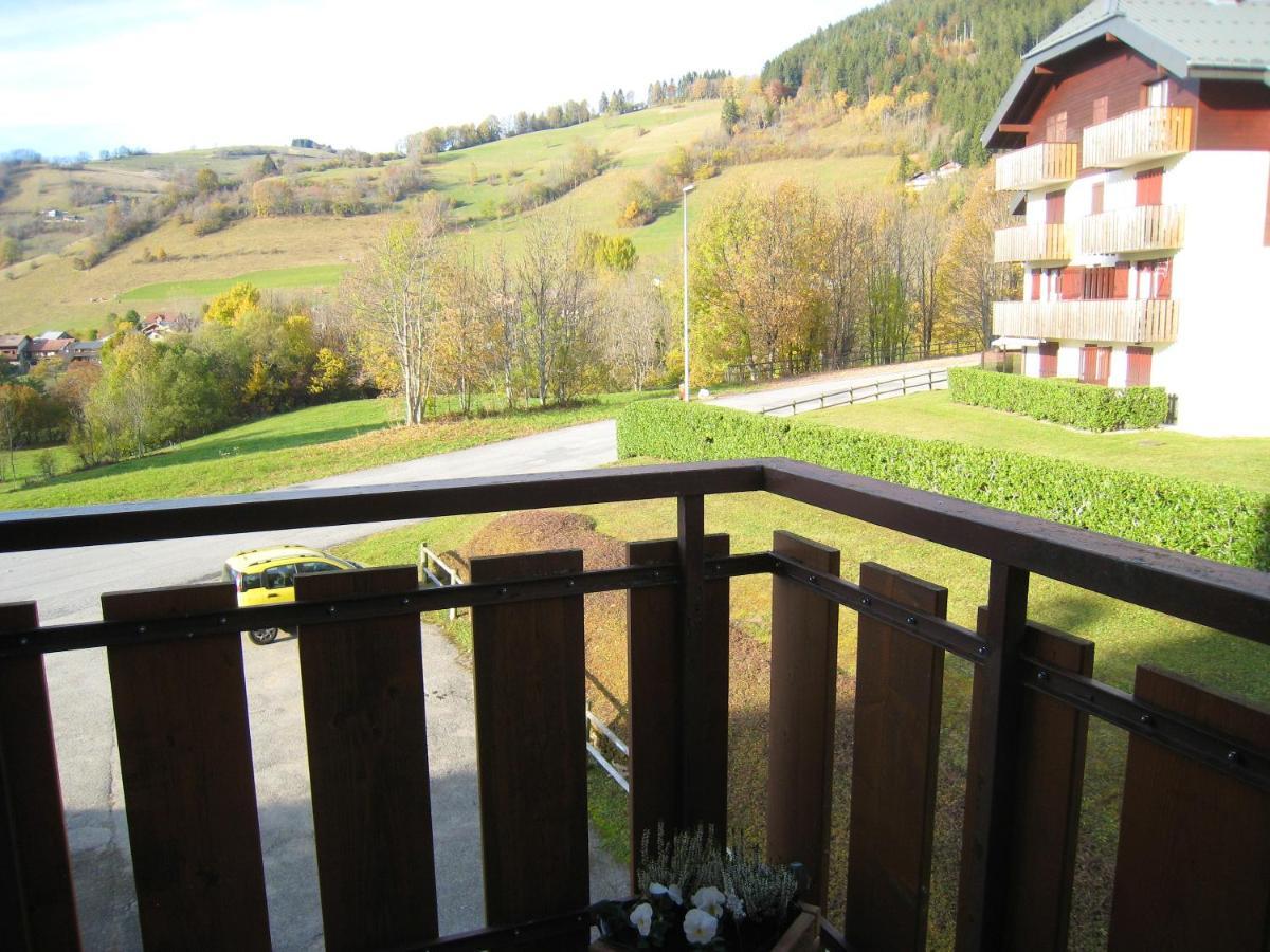 Appartement Au Pied Des Pistes, Avec Vue Sur La Montagne Bernex Exterior foto