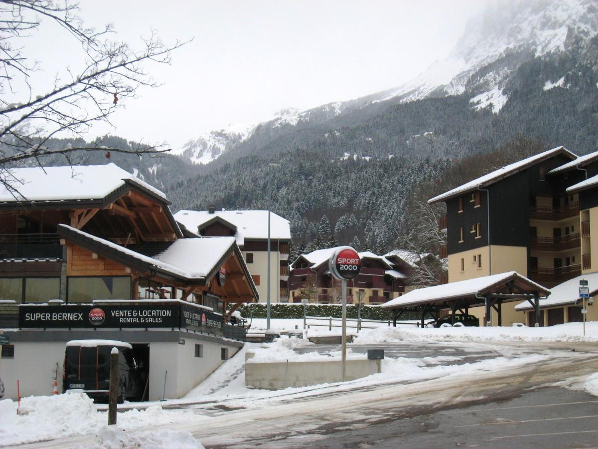 Appartement Au Pied Des Pistes, Avec Vue Sur La Montagne Bernex Exterior foto